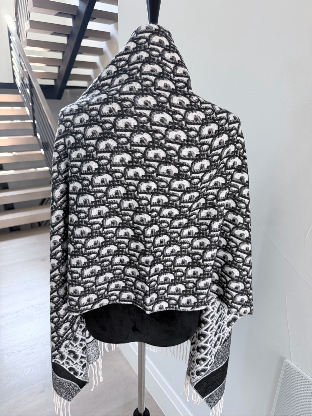 Dior Gray & White Logo Fringe Shawl - Picture 7 of 9